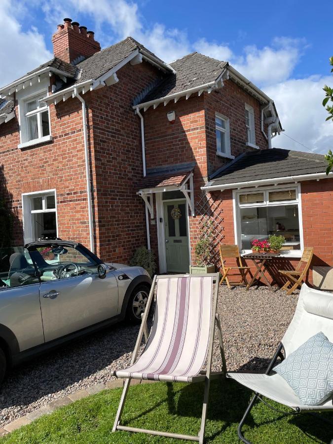Beersbridge Cottage Near Titanic Centre & Airport Belfast Exterior photo